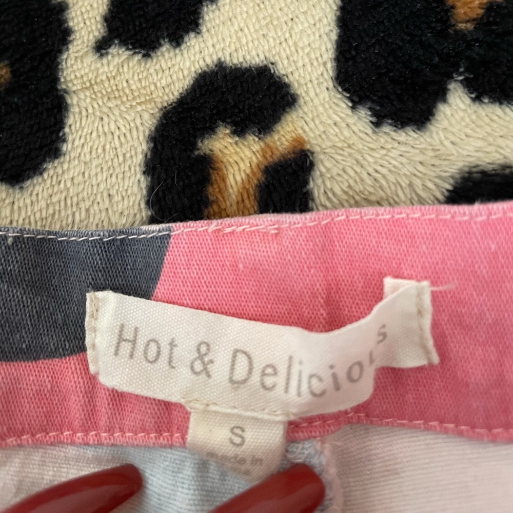 Colorful Shorts ! - Picture 2 of 2